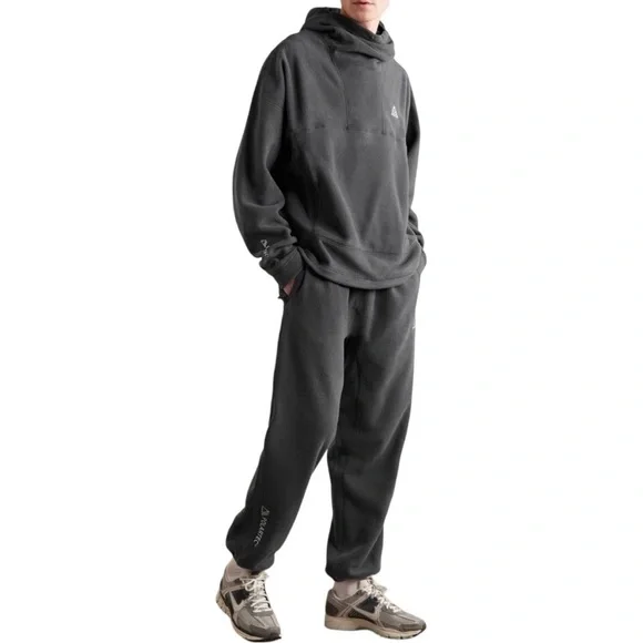 Nike acg sweatpants cheap